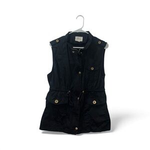Black Forme Mode Women’s Black Vest Large